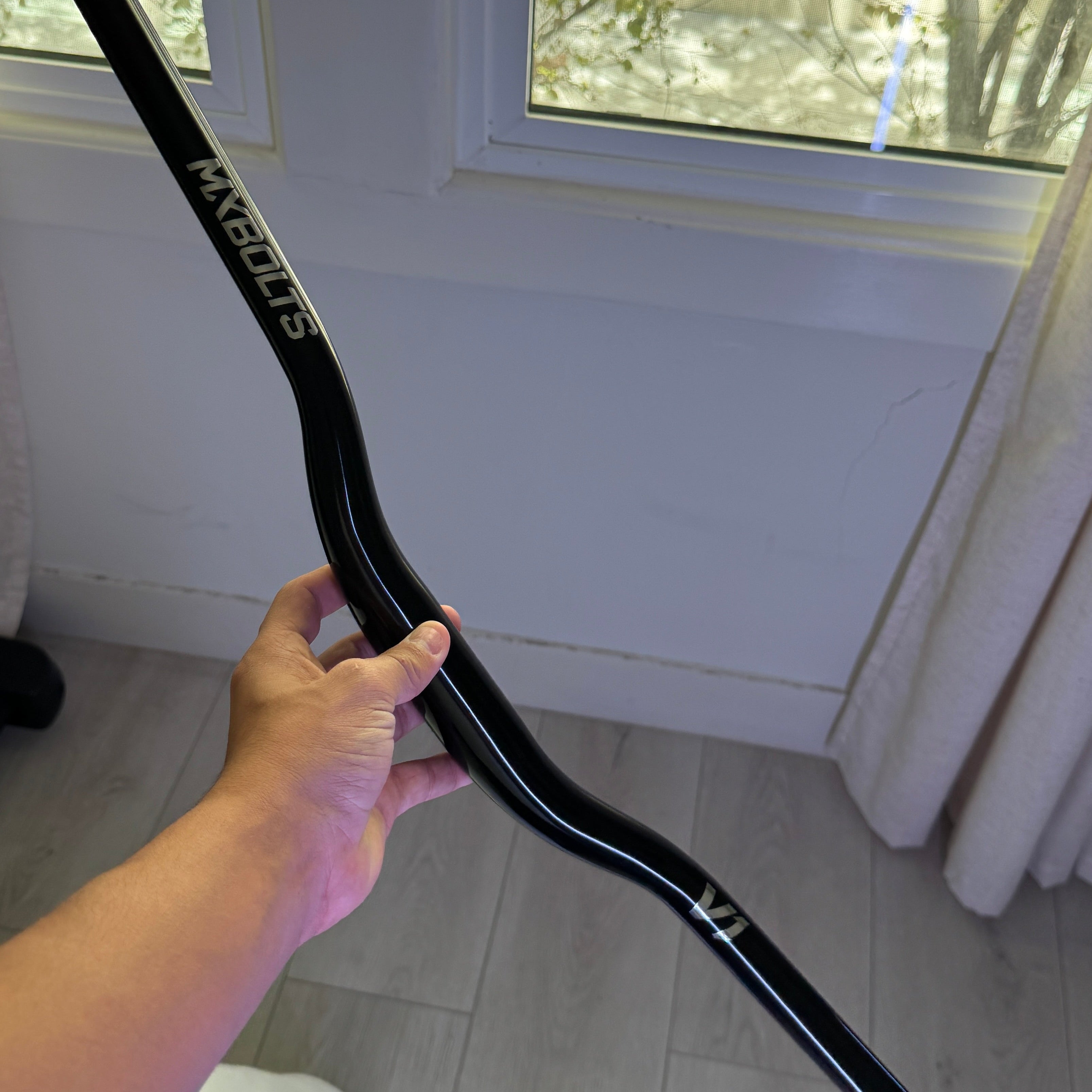 MXBOLTS Gloss Black Handlebar (31.8mm) (COLLECTIVE)